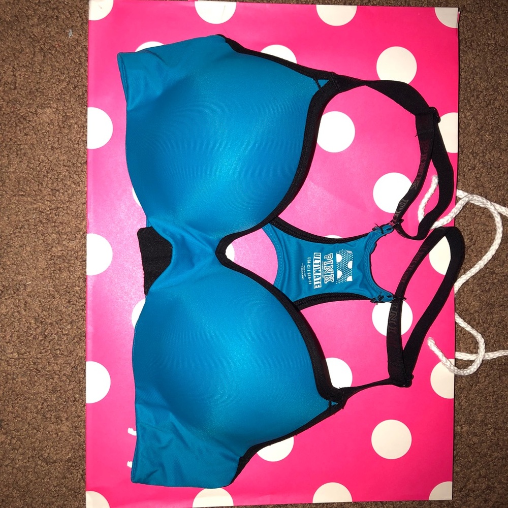 PINK Ultimate Push-Up Sports Bra